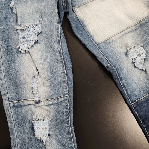 Venus Patchwork Distressed Skinny Jeans - Size 2 | Edgy & Trendy - Picture 4 of 7